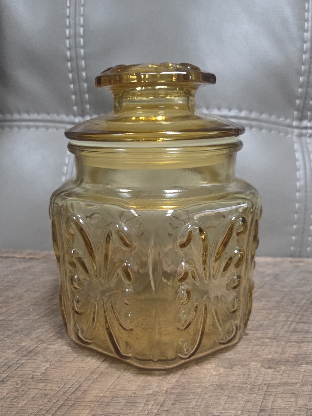 Vintage L.E. Smith Amber Glass Atterbury Scroll Canister Apothecary Jar w/ Lid